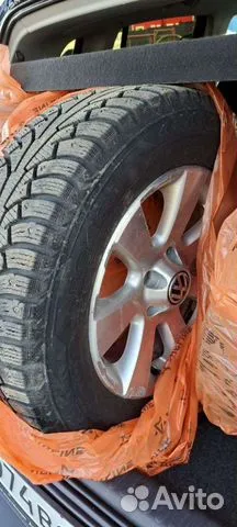 Volkswagen-Tiguan-2000