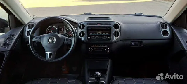 Volkswagen-Tiguan-2000
