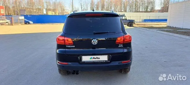 Volkswagen-Tiguan-2000