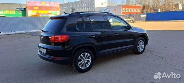 Volkswagen-Tiguan-2000