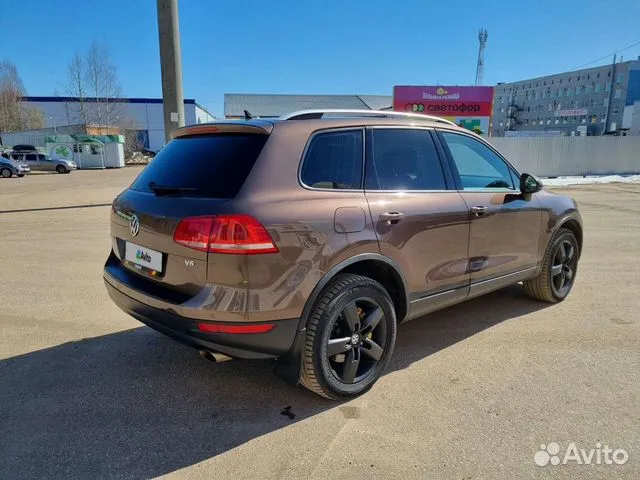 Volkswagen-Touareg-2000