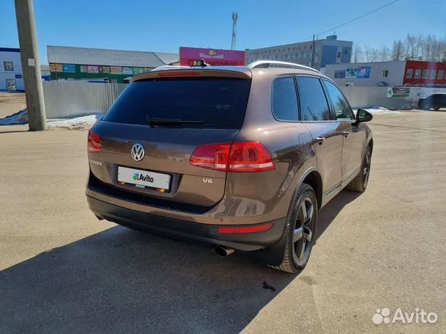 Volkswagen-Touareg-2000