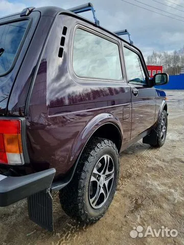 LADA (ВАЗ)-2121 (4x4)-2000