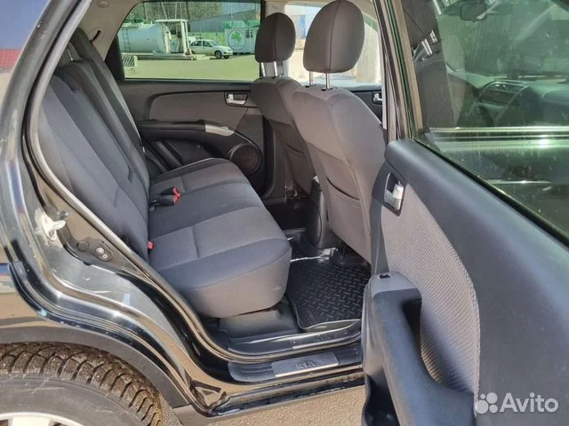 Kia-Sportage-2000