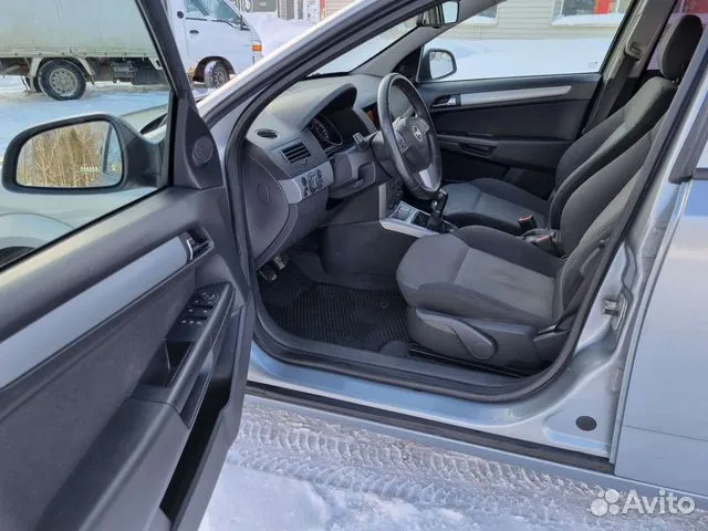 Opel-Astra-2000
