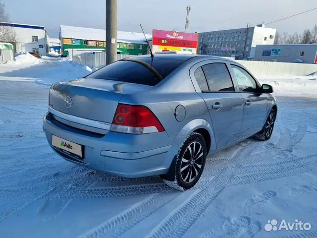 Opel-Astra-2000