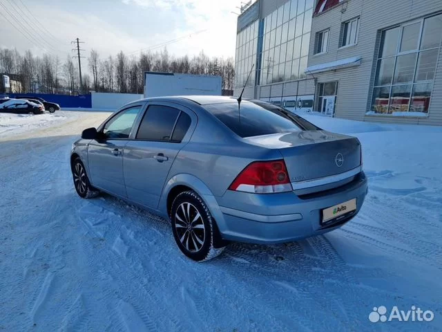 Opel-Astra-2000