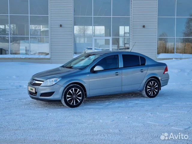 Opel-Astra-2000