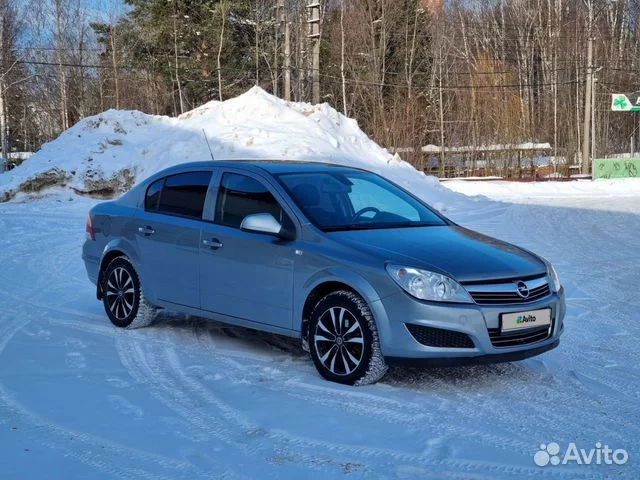 Opel-Astra-2000