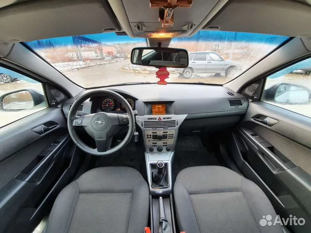 Opel-Astra-2000