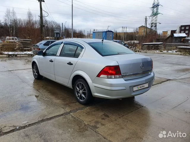 Opel-Astra-2000