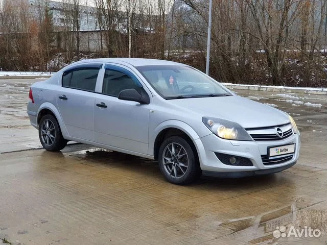 Opel-Astra-2000