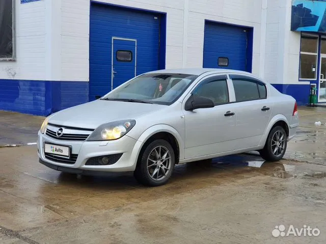 Opel-Astra-2000